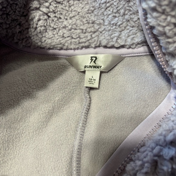 Cozy Gray Sherpa Jacket - Picture 4 of 5